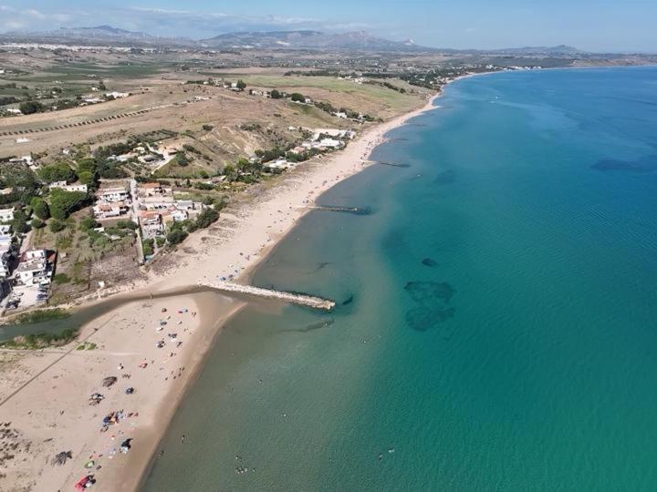 Вилла Al Mare Порто-Пало Экстерьер фото